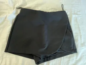 ZARA A-symmetrical Black Mini Skort thumbnail 2