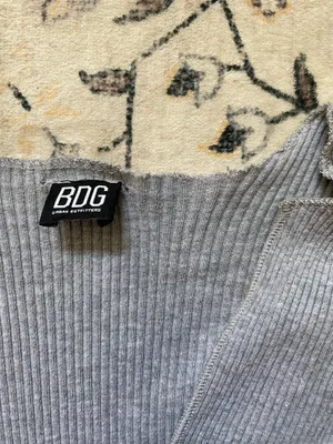 BDG Urban Outfitters Grey Ribbed long sleeve crop top thumbnail 5
