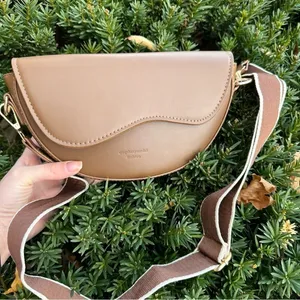 Unisex Brown Saddle Bag / camera bag with Wide Strap crossbody thumbnail 2