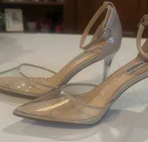 NWOT Steve Madden Alessia Sz 6.5 Nude Patent Pointed-Toe Ankle-Strap Heels thumbnail 1