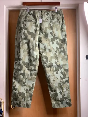 GAP Camo Straight Khaki High-Rise Pants in Green Tones Size-12 Utility thumbnail 4