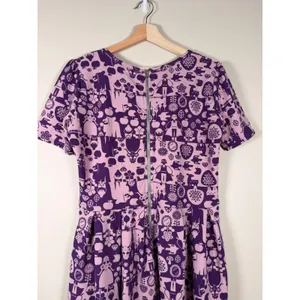 LuLaRoe Amelia Dress Womens XL Purple Snow White Disney‎ Princess Pockets Skater thumbnail 4