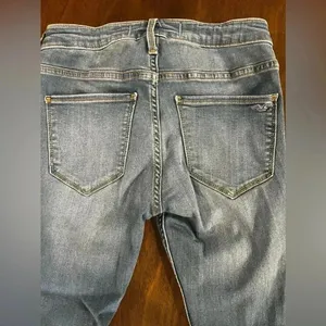 HOLLISTER ― 5 SHORT ― MID-RISE JEAN LEGGING Distressed Light Wash Jeans thumbnail 12