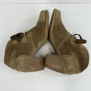 Clarks Artisan Womens 9.5 Carleta Lyon Tan Nubuck Leather Lace Up Booties thumbnail 6