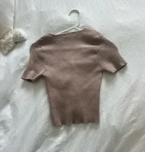 Forever 21 tan button up cropped top thumbnail 2