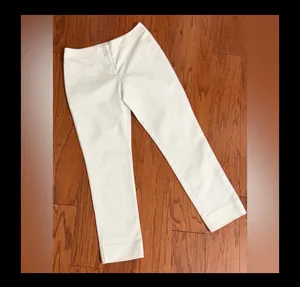 Chico’s white Ankle pants size 00 /Medium. ** refer to measurements for size. Gently warn & excellent condition. Priced to sell. Real pockets in back, still sewn in. Measurements approximately 15” waste x 36” long x 9” rise. Non-smoking home. Priced to sell at as is condition. Don’t like my price make reasonable offer! thumbnail 2