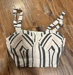 American Eagle Tank Top thumbnail 1