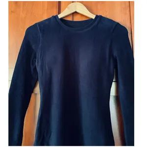 OGL Brami Top MaxWarm Crewneck Long Sleeve Navy Blue Size Small NEW thumbnail 2