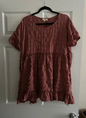 Boutique dress thumbnail 1