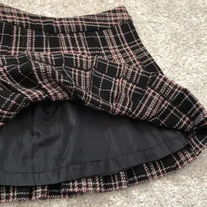 Plaid mini skirt thumbnail 4