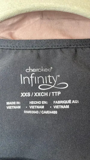 Cherokee Infinity Scrub Set in Grey thumbnail 3