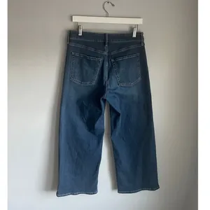Old Navy Jeans High Rise Wow Wide Leg size 6 Boho Clean Minimalist‎ Cropped thumbnail 4