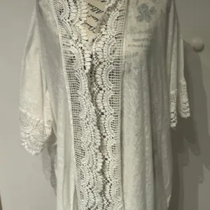White Lace Kimono Cardigan Size 18W thumbnail 2