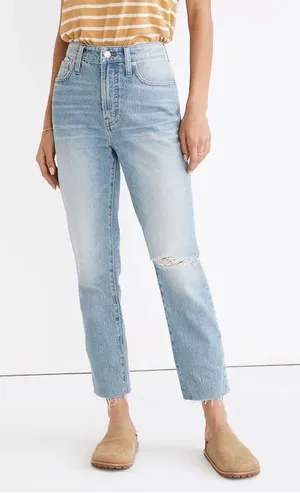 Madewell Curvy‎ Perfect Vintage Jeans in Coney Wash: Destroyed Edition thumbnail 1