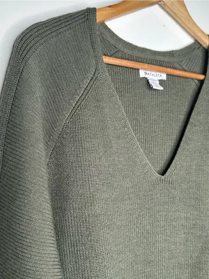 Athleta Hanover Merino Wool Blend V-Neck High Low Tunic Sweater Olive Green XL⁠ thumbnail 8