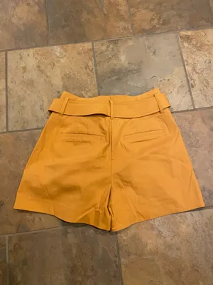 Mustard High-Waisted Pleated Shorts thumbnail 4