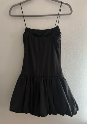 Black Bubble Dress Size L thumbnail 2