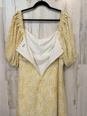 Showpo Women's US 14 Yellow Floral Off-Shoulder Puff Sleeve Mini Dress thumbnail 9