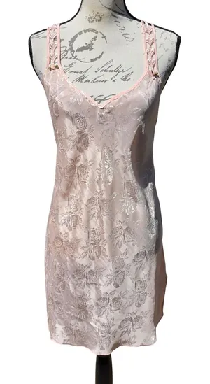 Expressions by California Dreaming Pink Floral Satin Chemise Vintage Small NWT thumbnail 1