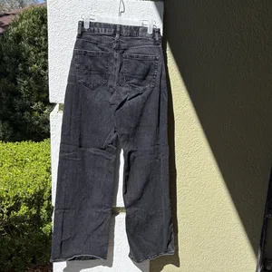 American Eagle 🦅 Curvy Super High-Rise Baggy Wide Leg Jeans thumbnail 3