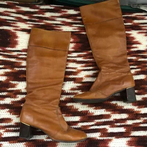 Vintage 90s Golden Brown Tan leather knee-high riding boho equestrian boots kitten heels hippie indie thumbnail 1