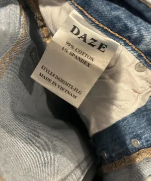 Daze Denim Women's 25 Blue "Just Right" Rigid & Stretch Mid Rise Jeans thumbnail 6