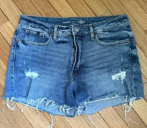 Old Navy High Rise Straight Jean Denim Shorts Womens 12 Distressed thumbnail 1