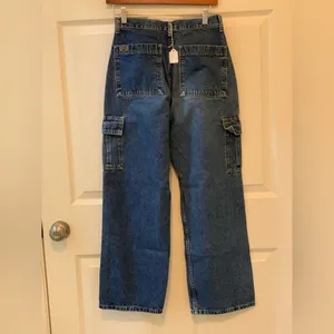 Wrangler Women’s Relaxed Fit Blue Cargo Jeans - Gorpcore Hiking Wide Leg Size-0 thumbnail 4