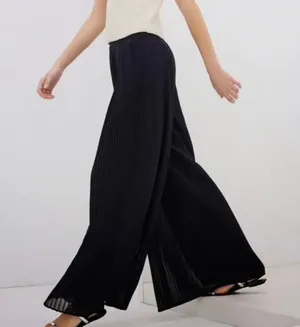 ZARA Black Pleated Flowy Pants Trousers thumbnail 1