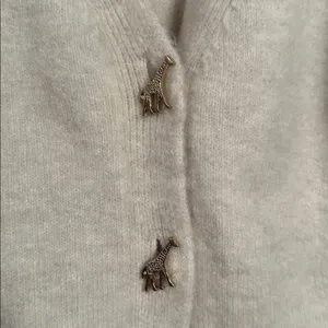 Reserved Cardigan with decorative Giraffe Buttons Cream Size Medium thumbnail 6