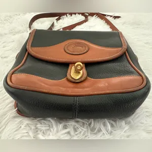 Dooney & Bourke Vintage Black Pebbled Leather Tan Trim Crossbody Bag‎ thumbnail 4
