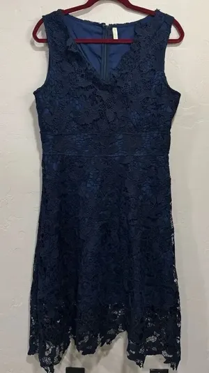Kimilily Size Large Blue Lace MIDI Dress thumbnail 1