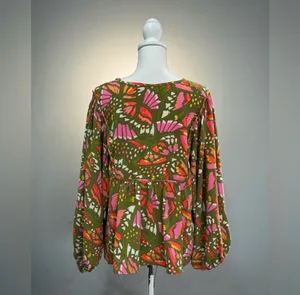 Green Michelle McDowell Retro Print Blouse Size L EUC Size L thumbnail 2
