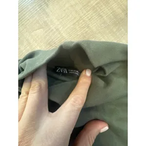 Zara Olive Green High Neck‎ Mock Neck Long Sleeve Crop Top - Size Medium thumbnail 3