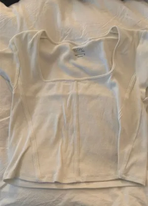 PacSun Top thumbnail 1