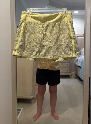 Lululemon Pace Rival Skirt II Dottie Dash Clarity Yellow Black Size 8 thumbnail 1