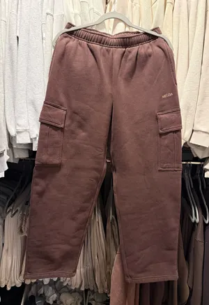 Aritzia Mega Cargo Sweatpants thumbnail 1