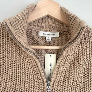 Francesca’s NWT Anita Knit Quarter Zip Pullover Sweater Size Small Tan thumbnail 3