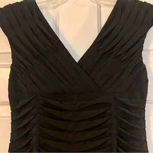 Adrianna Papell Black Overlapping Curved Pleated Dress Size 8 thumbnail 3
