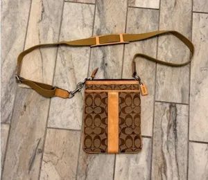 Coach Signature Jacquard Shoulder Cross Body E05N-6016 Canvas/Leather 9"x7" thumbnail 1