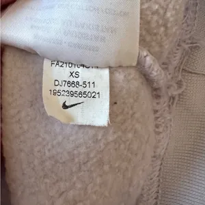 Nike Center Swoosh (embroidered) Size XS (unisex) in light lavender thumbnail 5
