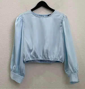 PRETTY GARDEN 2-pc Satin Puff Sleeve Crop Top & Pallazo Pant Set Size M thumbnail 4