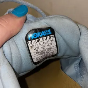 ✨HOKA Bondi 8 Sz 9 Sneakers✨ thumbnail 13