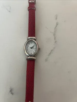 Classic Red Leather Strap Women's Watch thumbnail 4
