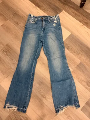 Buckle Jeans thumbnail 1
