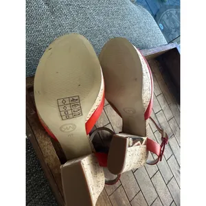 Michael Kors Natalia Mandarin Leather Platform Sandals Heels‎ size 8 EEUC thumbnail 11
