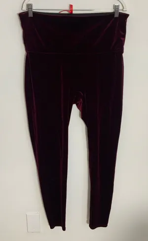 Spanx Burgandy Velvet leggings size 3X‎ thumbnail 1