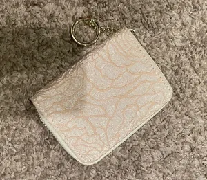 NWOT Elegant Cream Credit Card Pouch thumbnail 1