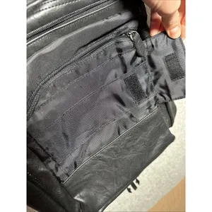 Vintage Totes‎ Shoulder Bag Purse Black 90s Pockets Zip Adjustable Travel 90s thumbnail 10