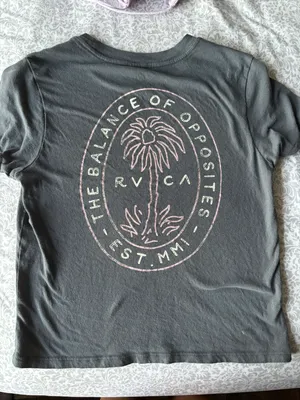 T-shirt thumbnail 2